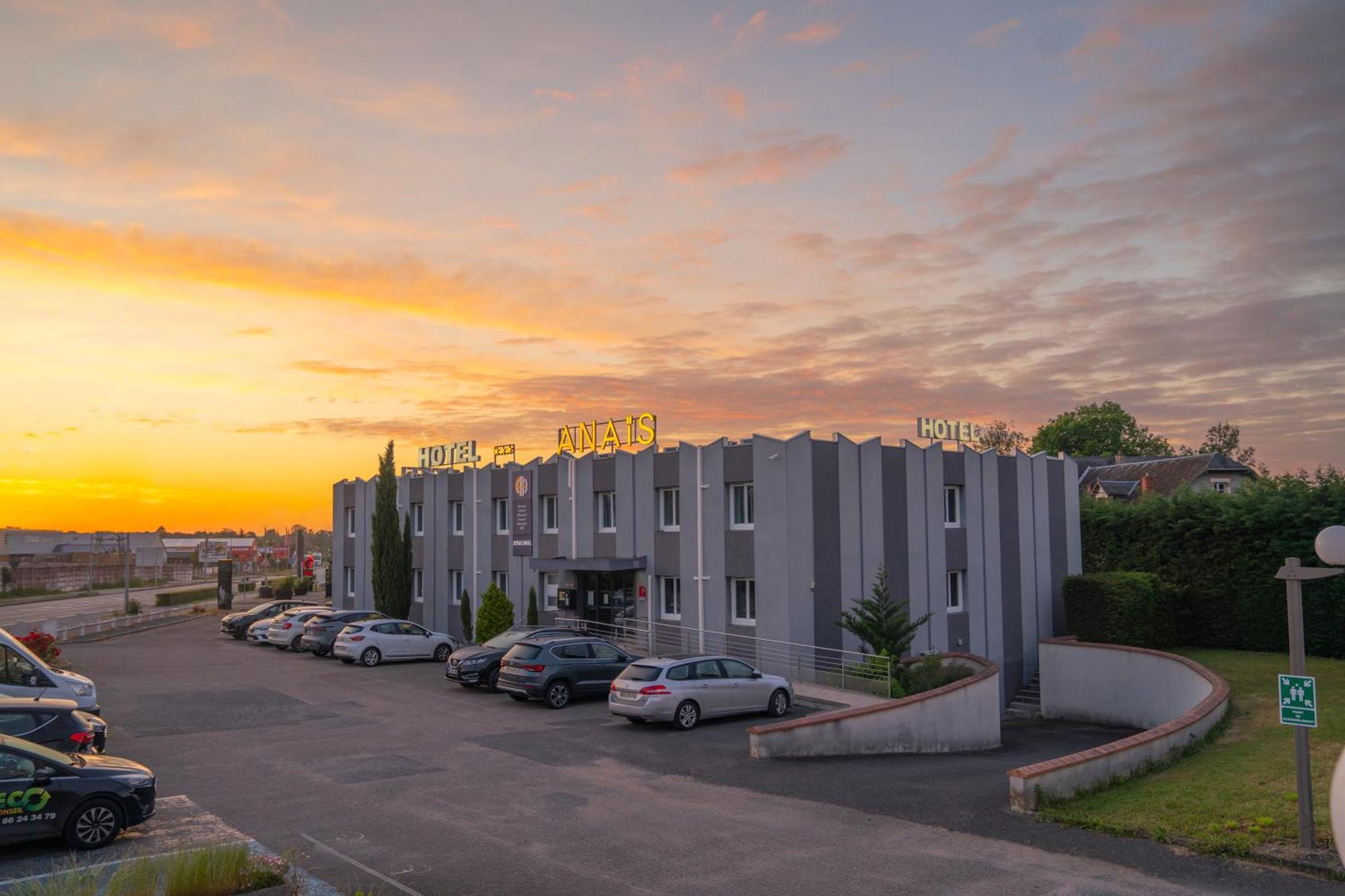 Anais Hotel Bourges Nord Saint-Doulchard Екстериор снимка