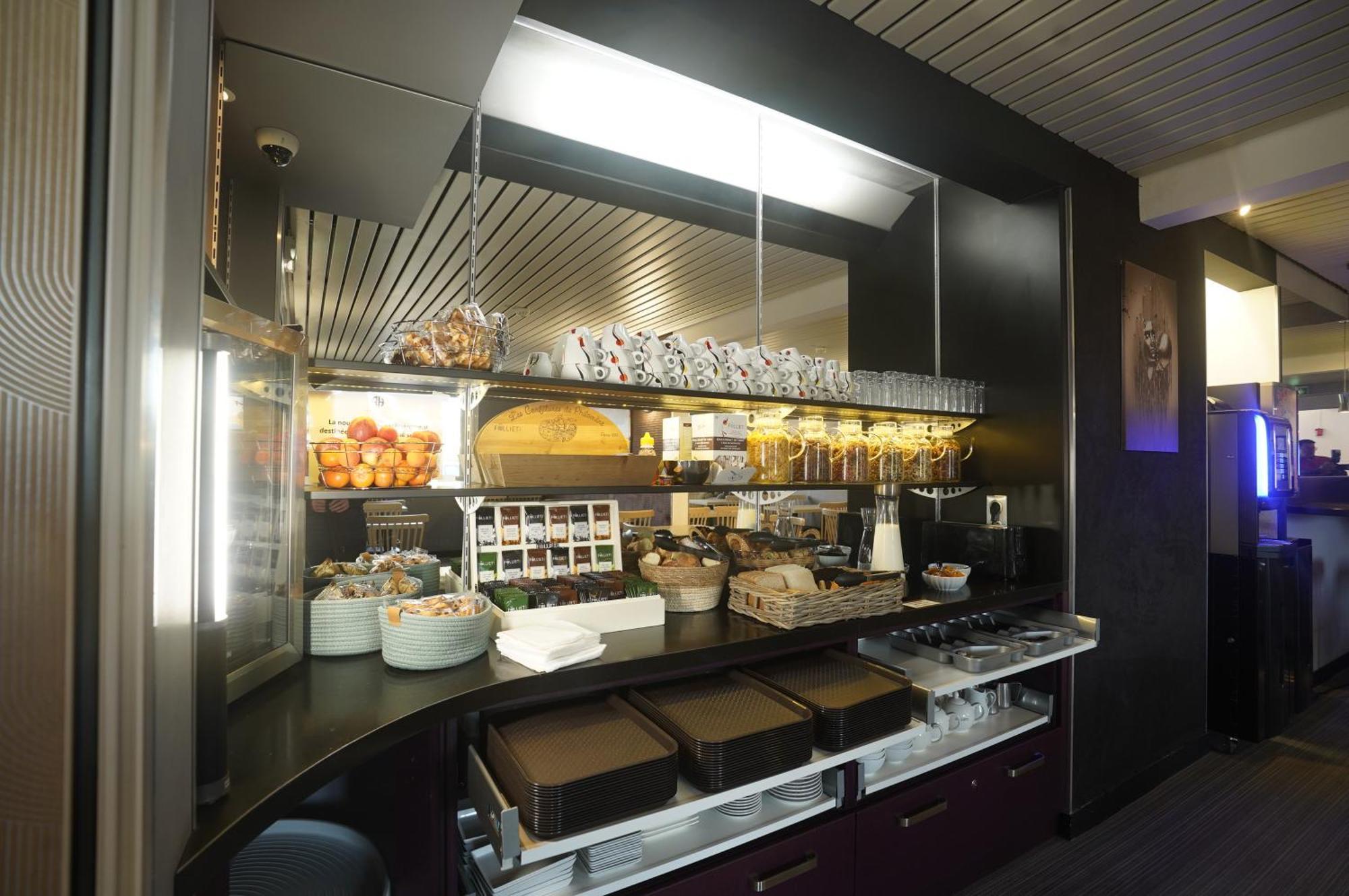 Anais Hotel Bourges Nord Saint-Doulchard Екстериор снимка