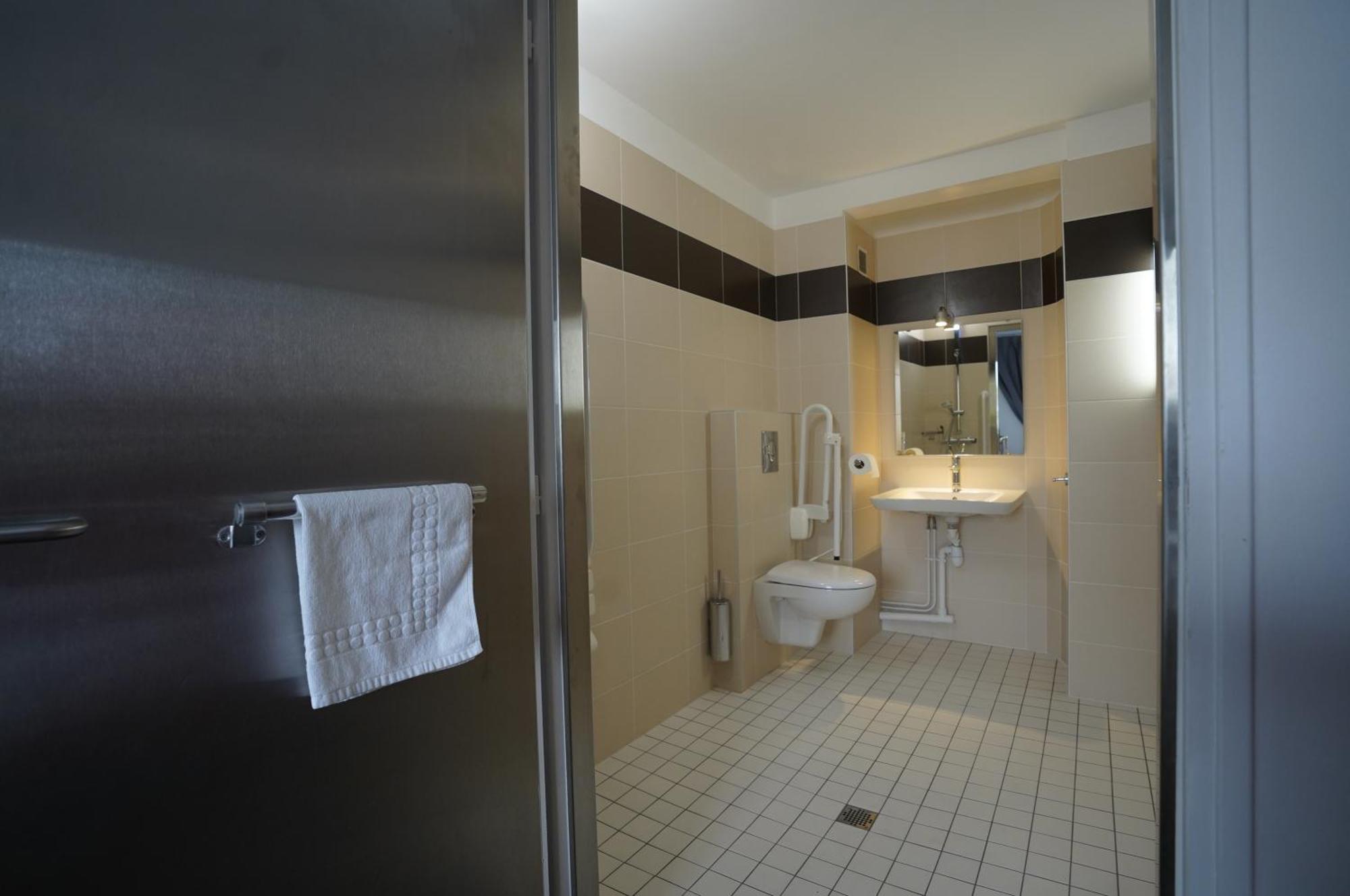 Anais Hotel Bourges Nord Saint-Doulchard Екстериор снимка