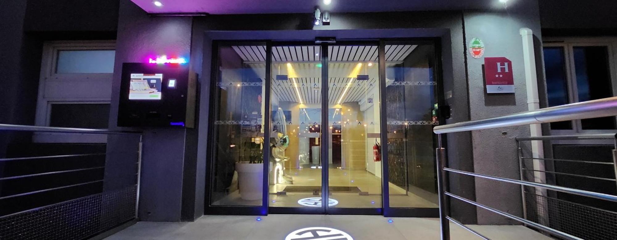 Anais Hotel Bourges Nord Saint-Doulchard Екстериор снимка